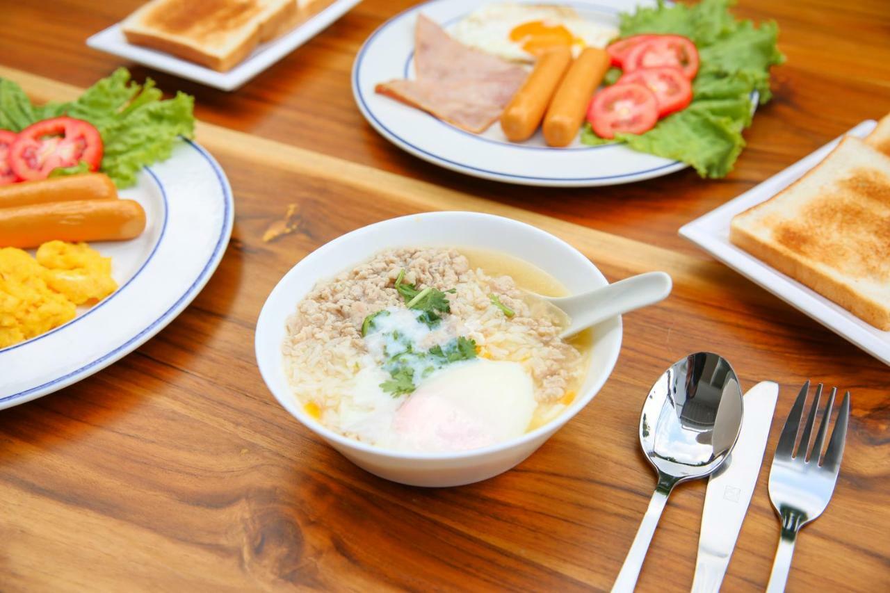럭키 판다 호텔 치앙마이 외부 사진