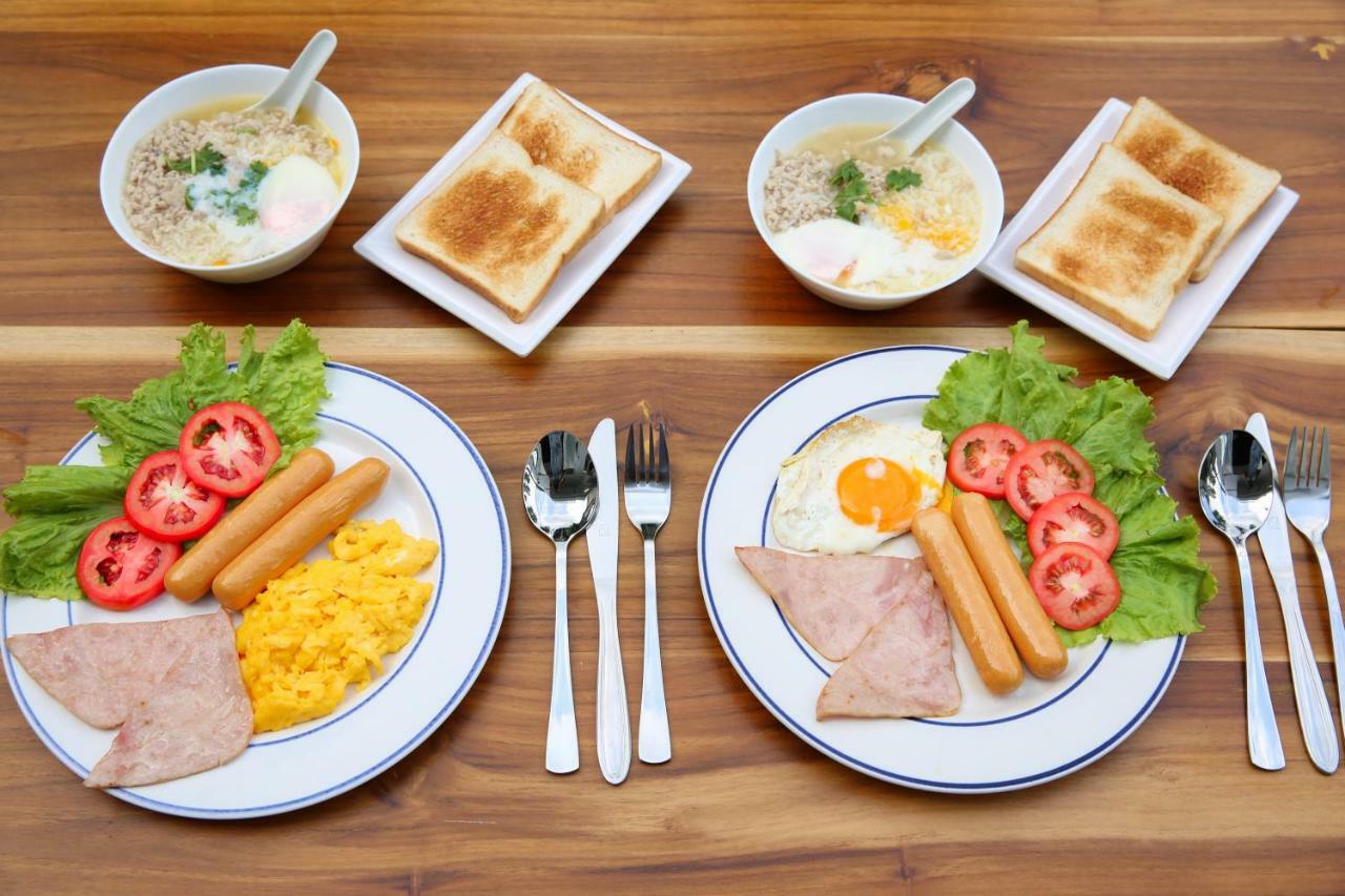 럭키 판다 호텔 치앙마이 외부 사진